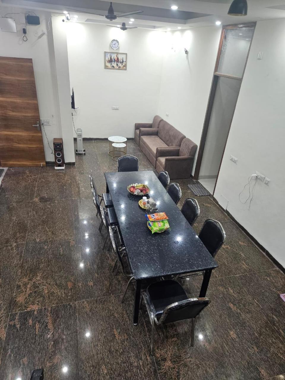 Ashirwaad 249 Bed & Breakfast Greater Noida Eksteriør bilde