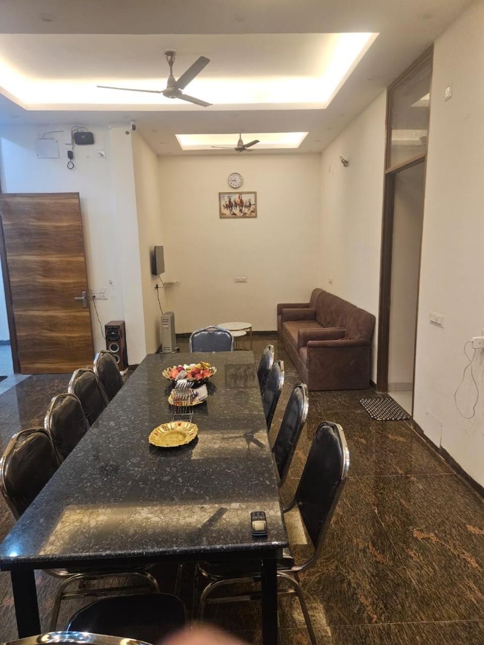 Ashirwaad 249 Bed & Breakfast Greater Noida Eksteriør bilde